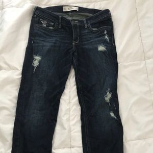 Hollister Distressed Skinny Jean 9R